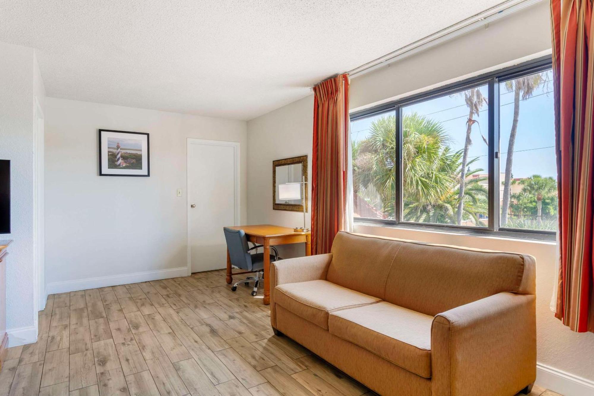 Quality Inn & Suites St Augustine Beach Area St. Augustine Beach Bagian luar foto